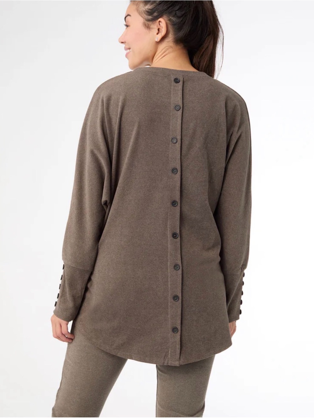 Coco + Carmen Women’s Weekend Pocket Pullover Sweater w/ Button Backed- Brown - Picture 12 of 13